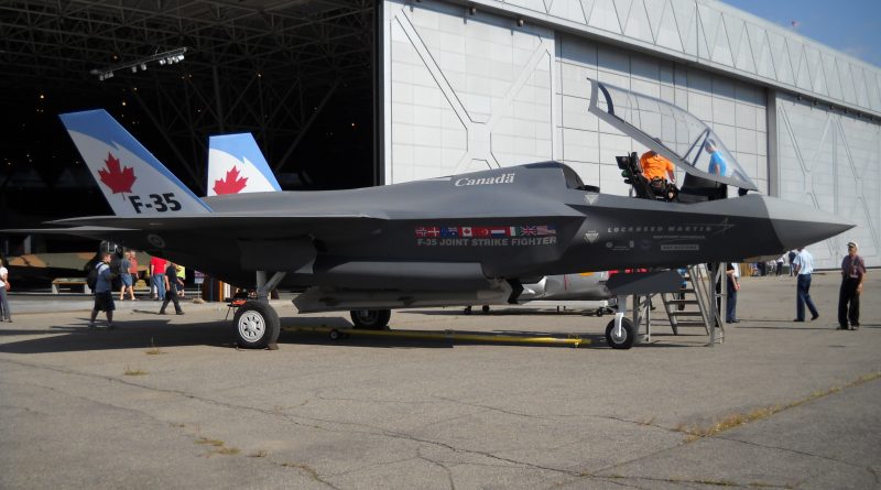 L'achat des 34 avions de chasse F-35 : une épine dans le pied du  gouvernement fédéral 